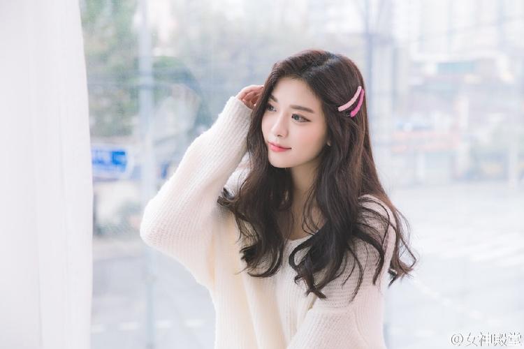 新疆阿瓦提：水稻插秧机械化 加速农田“披”绿装